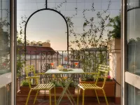 Tritone Top House