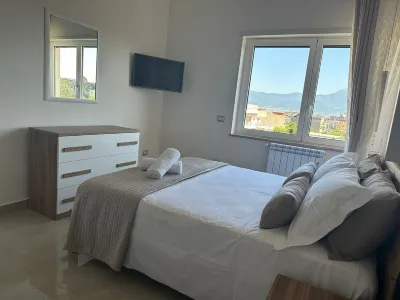 GuestHouse Villa Regina附近的飯店