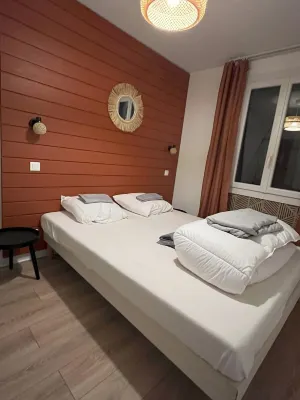 Superb 2-room apartment with mountain views and indoor pool Hotel a Bielle