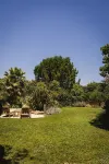 Large Luberon stone farmhouse with beach pool - Le mas du chemin blanc 卡瓦永住宿飯店
