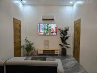 Summers Transient house with AC, WiFi in tranquil Digos City Hotels in Digos