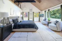 NEW-Stowecation-Lux 5bd-Hot Tub-Sauna-Game Room