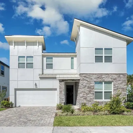 Spacious 9-bedroom Orlando vacation home