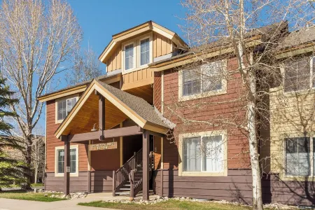 Close to Lake Dillon & Marina, Main Street Frisco, Common Hot Tub Отели рядом с достопримечательностью «Walmart»