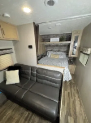 Delightful Camper RV with AC in charming Murrells Inlet - walk to restaurants