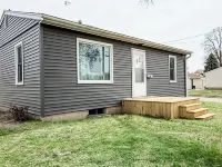 Tranquil and modern home in a quiet neighborhood Hotels in Newton