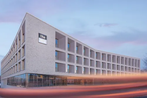 Holiday Inn - the niu, Amity Potsdam