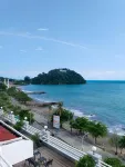 Ocean Beach Hotel Padang - Pemandangan Pantai