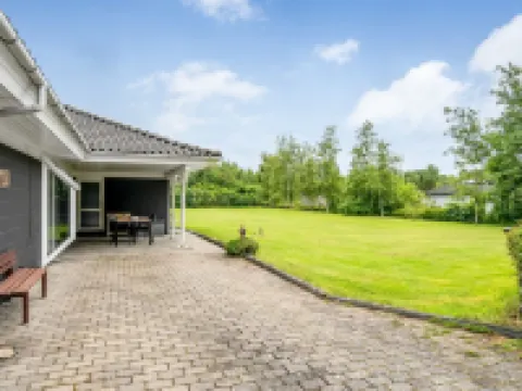 "Lyra" - 500m to the Fjord 韋斯勒斯住宿飯店