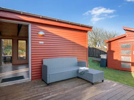 "Alpi" - 250m to the Fjord Отели в г. Струер