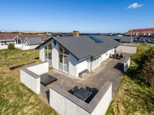 "Hornbogi" - 300m from the Sea