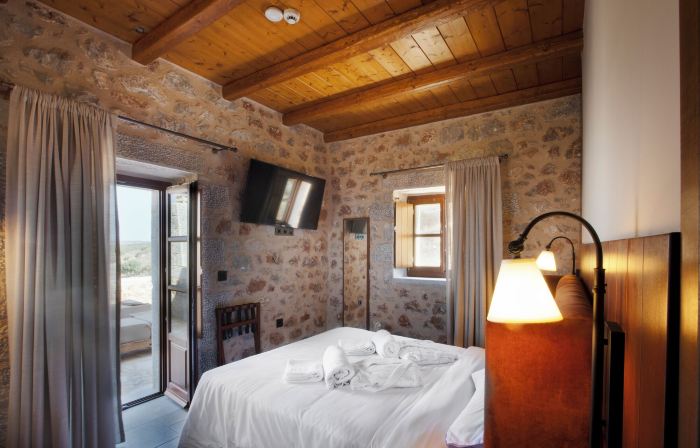 Anemos Suites Mani
