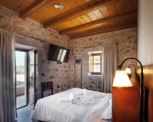 Anemos Suites Mani Hotels in Itilo