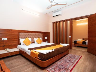 Hotel Mayura Residency