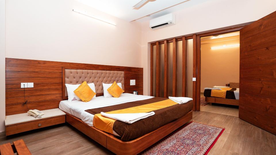 Hotel Mayura Residency