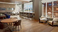 Cincinnati Marriott at RiverCenter - breakfast
