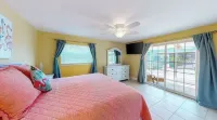 The Flamingo Hotels near Oscar Scherer State Park