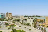 8th-Floor Penthouse, Walk to Clearwater Beach - vue mer