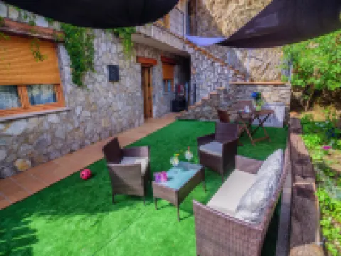 Riverside Rustic Retreat