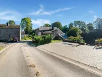 Holiday Home in Houffaliz with  Garden - Hot Tub
