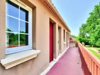 Apartment in Monflanquin Near Castles Hotels in Monflanquin