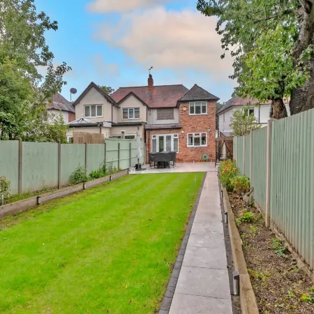 Retreat in Solihull near NEC Birmingham