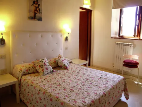 Holiday Home in Tuscany with Pool & Garden