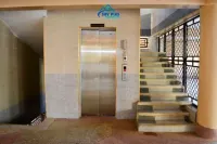 Emerald Apts Hotels in 