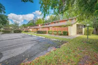 Waterfront Dunnellon Retreat w/ River Access! - 3-Star