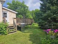 4 Minute drive to casino. Lake, park, marina, restaurants, stores 5 minute walk