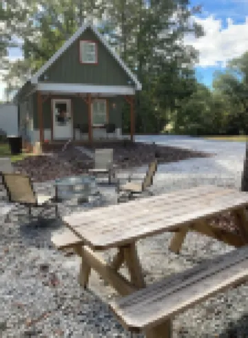 Broyles Landing Cottage at Lake Hartwell SC