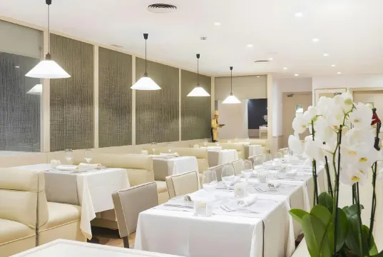 雷萊斯獨立旅館