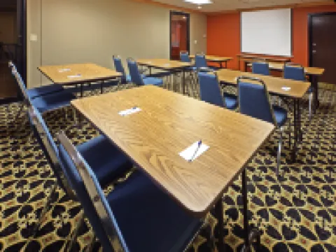 Holiday Inn Express & Suites FAYETTEVILLE-UNIV OF AR AREA by IHG Các khách sạn ở Fayetteville