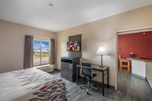 Red Roof Inn & Suites Austin East - Manor Hotels in Manor