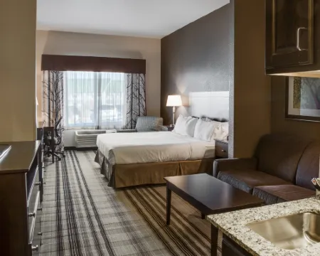 Holiday Inn Express & Suites NEVADA by IHG Hotels in Nevada