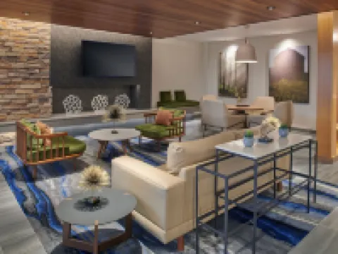 Fairfield Inn & Suites Chicago O'Hare Hotels in Des Plaines