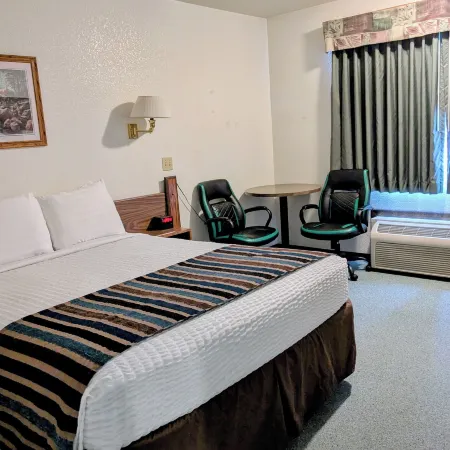 Rails Inn Отели в г. Форсайт