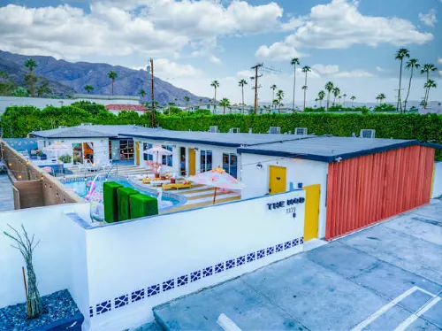Mod Retreat in Vibrant Palm Springs -  Casas de vacaciones