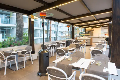 Apartamentos El Palmar - سبا