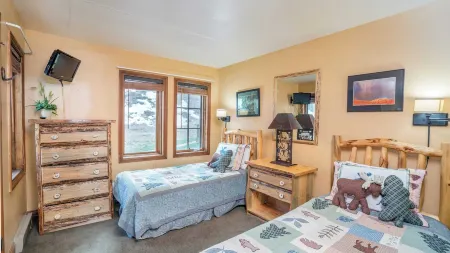 Etta Place Too 103 by AvantStay Close to Town the Slopes in Complex w Communal Pool Hot Tub