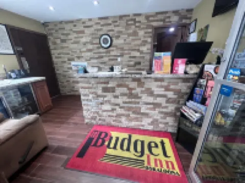 Budget Inn Oskaloosa US 63 Near Pella - Motels