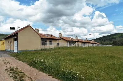 Casas Rurales 4 Valles Hotel a 