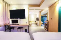 Brooks Hotel Tongyeong - parking