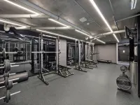 Modern, Executive 1 Bedroom Apartment With Balcony - Apartments
