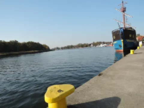 House in Dziwnów by the Waterfront, Cleaning Included Hotels in Dziwnow