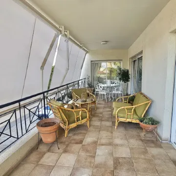 24 NIC - Stay Charm Classic Apartment Отели в г. Строволос