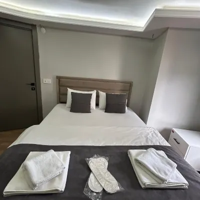 เมซิล โรงแรม โรงแรมใกล้สถานีเมโทรมาร์มาไรเยนิคาปิ