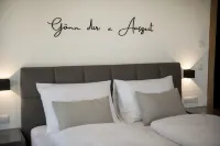 Alpine Apartment With Dream View & Garden Feeling - 3-Star