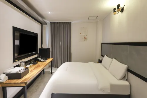 Yeosu Hotel Encore - Pensionaatit