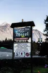 Mountain View Hope Motel - Motels